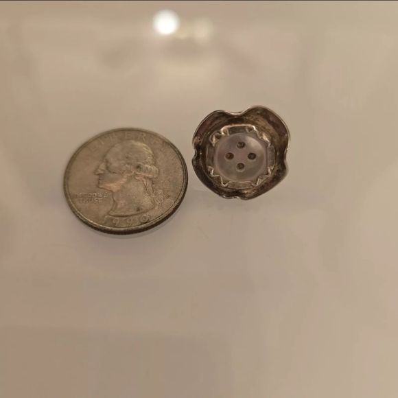 Vintage Sterling Silver Button Earrings - Picture 4 of 4